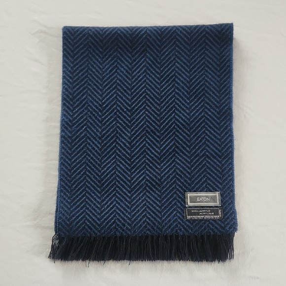 Eaton Accessories - Vintage Eaton's Herringbone Scarf ❄️